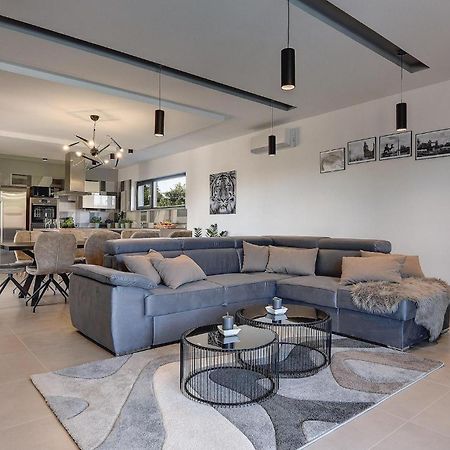 PUY Villa Ula מראה חיצוני תמונה